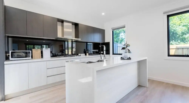 WoW Factor!luxe 4BR Townhouse@glen Waverley