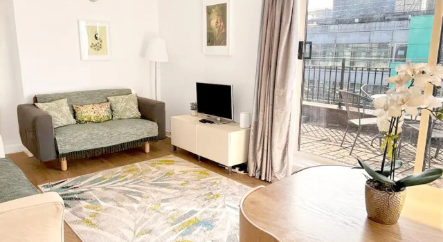 W1 Penthouse w Terrace, Забронировать Апартаменты/квартира Апартаменты Лондона, рядом с Музей артефактов Wellcome Collection, Апартаменты/квартира