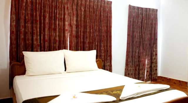 Pilatus Hotel, Buchen Sie Hotel Hotels in Kandal mit Parkplatz, Parkplätze