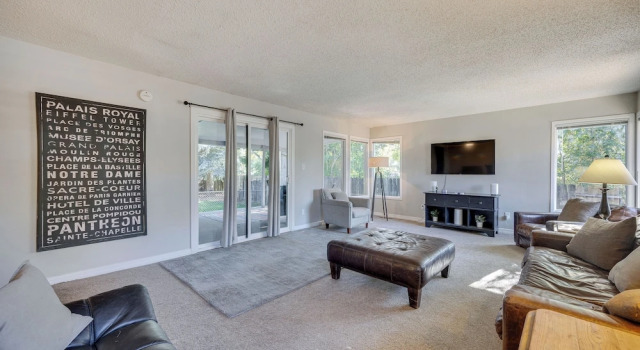 Коттедж с 3 комнатами Colorado Springs Home w/ Patio: 3 Mi to Downtown!