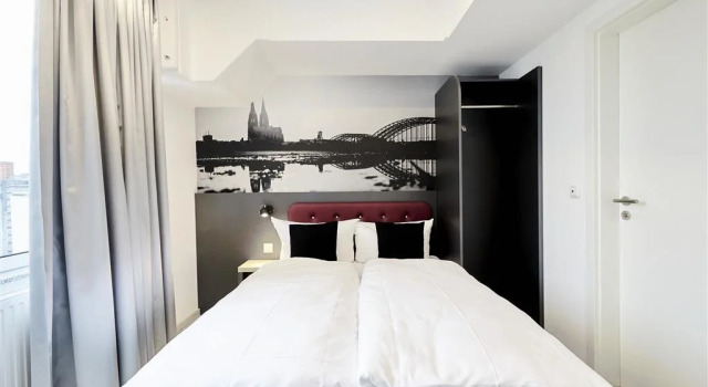 Loft Am Ring, Забронировать Отель Старый город - Север Кельн, рядом с Cologne City Museum