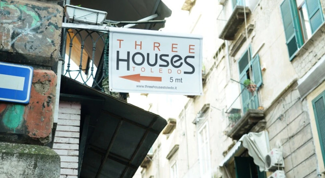Three Houses Toledo, Book Vacation Home Villas in Naples, Villa