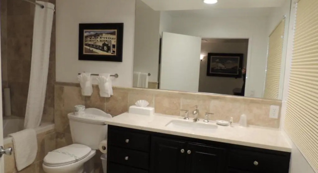 Люкс с видом на море Catalina Courtyard Suites