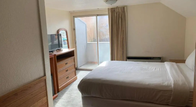 Двухместный номер Standard с балконом Belle Aire Motel - Downtown Convention Center - Gatlinburg