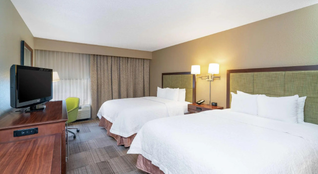 Четырёхместный номер Standard Hampton Inn Chattanooga/Hixson