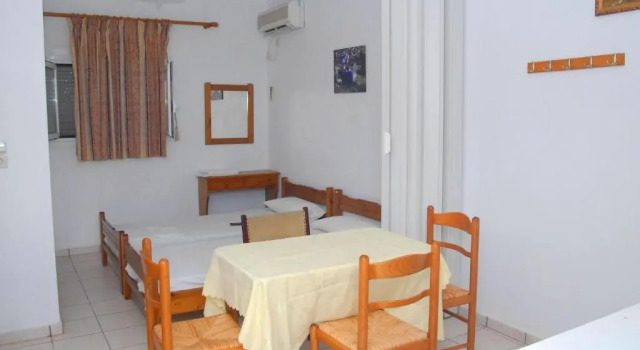 Студия с балконом Amazona Apartments and Studios