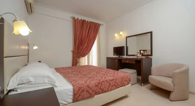 Номер Classic с балконом Aeolis Boutique Hotel