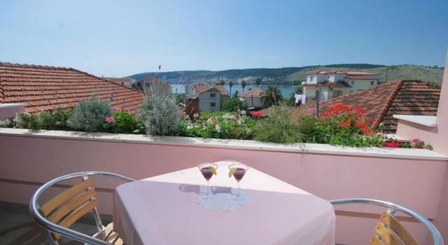 Трёхместный номер Standard с балконом Hotel Trogirski Dvori