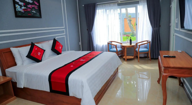Van Kim Long, Book Hotel Sa Dec Dong Thap