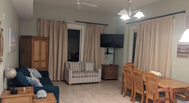 Resort 1 bedroom in Village, Rezerwuj Ośrodek wypoczynkowy Hotele w Emerald Coast z parkingiem, Parking