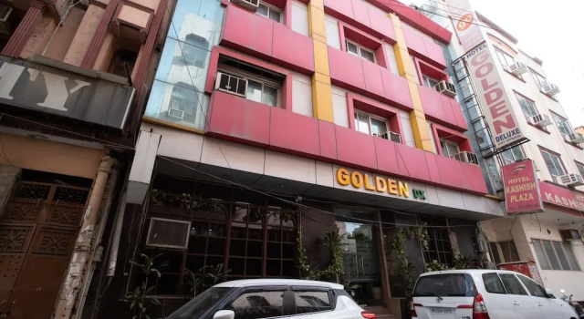 OYO 43687 Golden Deluxe Hotel