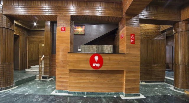 OYO 5174 Hotel Pamposh