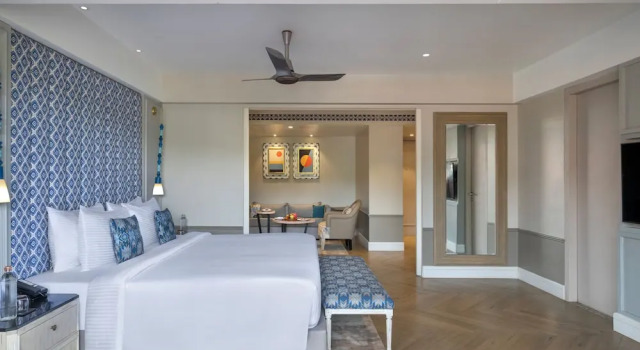 Семейный люкс c 1 комнатой с балконом Grand Mercure Goa Candolim