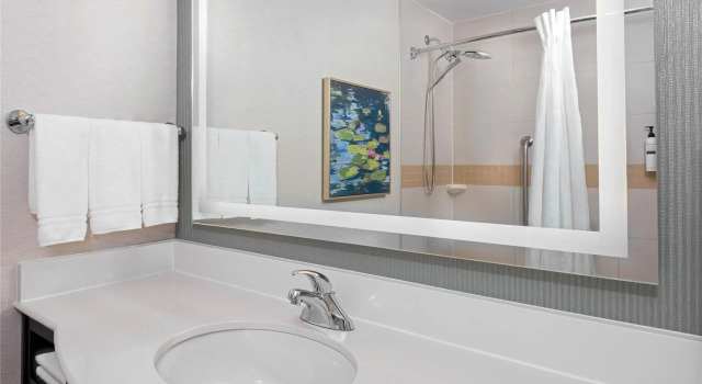 Двухместный люкс c 1 комнатой Hilton Garden Inn Wayne