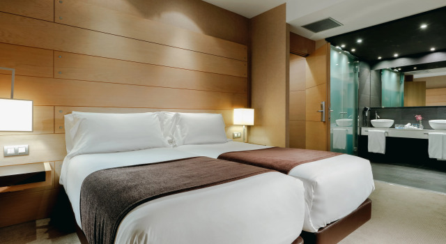 Hesperia Bilbao, Rezerwuj Hotel Hotele w Baskonia z parkingiem, Parking