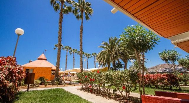 Апартаменты c 1 комнатой с балконом и с частичным видом на океан Servatur Green Beach