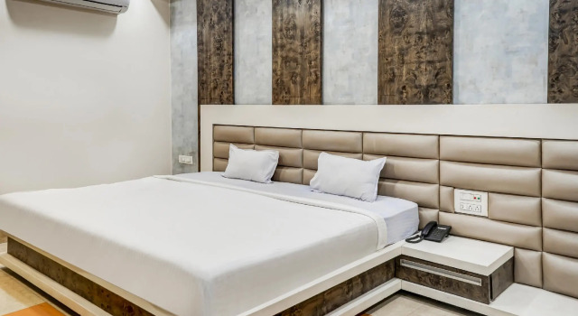 Люкс Standard Capital O 79766 Hotel Star International
