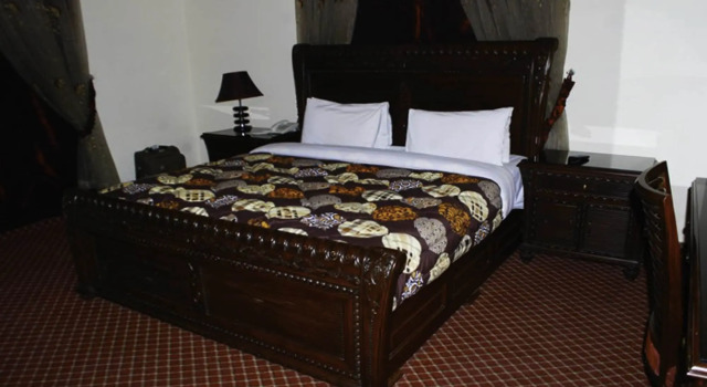 Park view Residency, Boek Hotel Hotels in Islamabad met parkeren, in de buurt van The Centaurus Mall, Parkeren