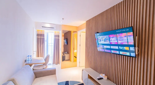Двухместный семейный клубный номер Standard с 2 комнатами с балконом Pentacity Hotel Balikpapan