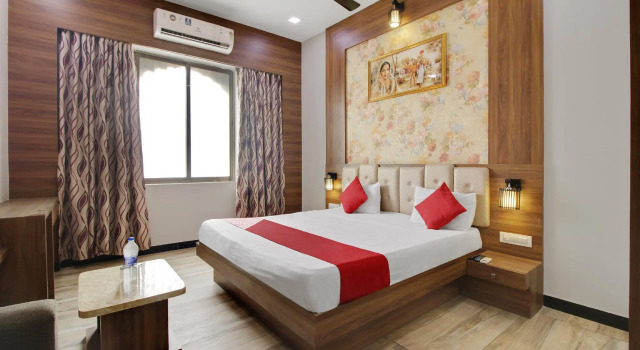 OYO 47060 Indraprastha Resort, Забронировать Курортный отель Бармер штат Раджастхан