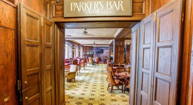 Boston Omni Parker House Hotel, Забронировать Отель Отели Бостона с парковкой, рядом с Аквариум Новой Англии, Парковка