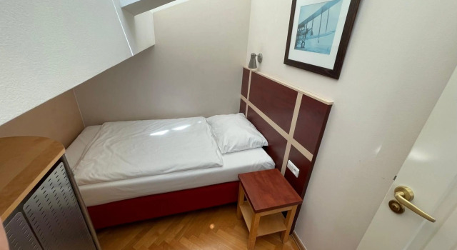 EA Hotel Julis, Забронировать Отель Отели Праги с парковкой, рядом с И. П. Павлова, Парковка