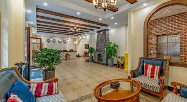 Fengyue Boutique Hotel, Boek Boutique Hotel Mengzi Yunnan