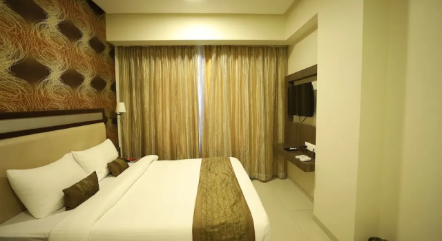 Номер Standard Hotel Seven Sky