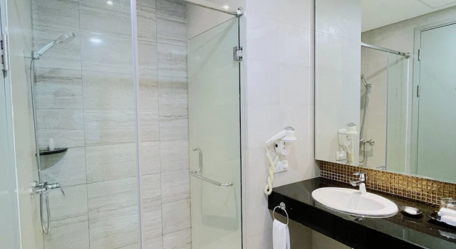 Premium Zimmer Leedon Hotel & Suites Surabaya