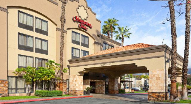 Residence Inn Pasadena Arcadia, Забронировать Отель Аркадия Большой Лос-Анджелес, рядом с Ипподром Санта-Анита-Парк