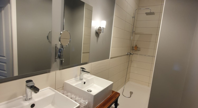 Четырёхместный номер Superior Villa L'Estuaire