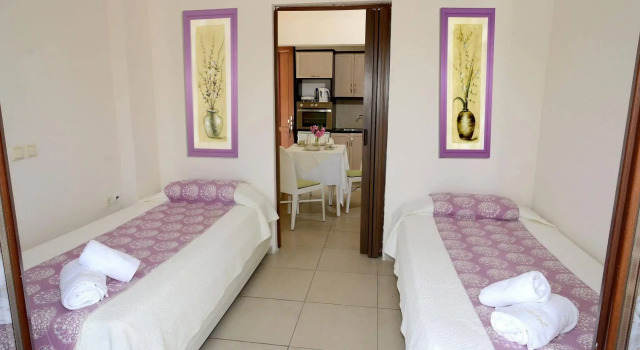 Clara Hotel