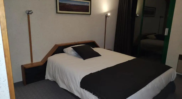 Номер Comfort LOGIS Les Dineux Village