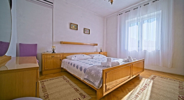 Apartment Pavo, Rezerwuj Apartament Hotele w Split-Dalmatia County z parkingiem, Parking