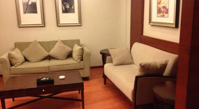 Ramada Plaza Suites Hotel Changzhou, Prenota Hotel Zhonglou Changzhou