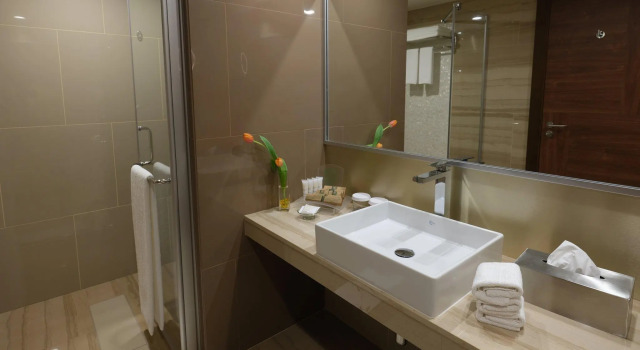 Номер Superior Holiday Inn Kuwait Al Thuraya City by IHG