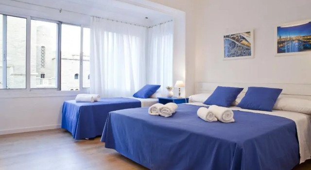 Трёхместный номер Blue Barcelona
