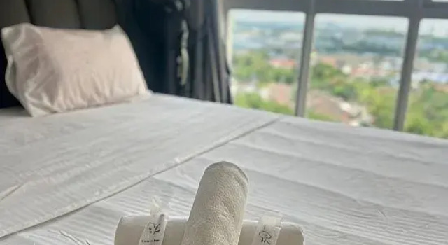 Люкс Residences at Daya near Mount Austin by SR Home