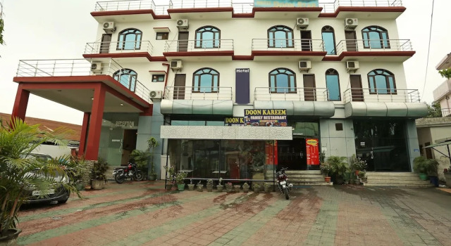 OYO 9905 Hotel Doon Star, Rezervovat Hotel Déhrádún Uttarakhand