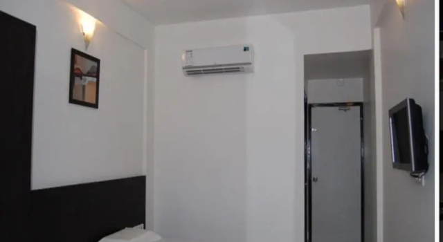 Hotel Shivalik Abu Road, Забронировать Отель Отели штата Раджастхана с парковкой, Парковка