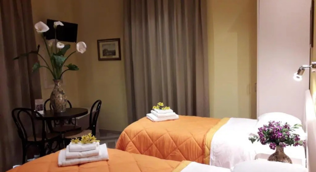 Четырёхместный номер Standard с балконом B&B Fiorentino