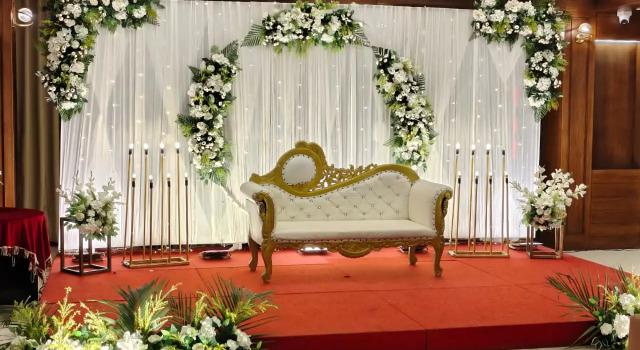 Shree Shivay Namashtubhyam hotel, Забронировать Отель Варанаси штат Уттар-Прадеш