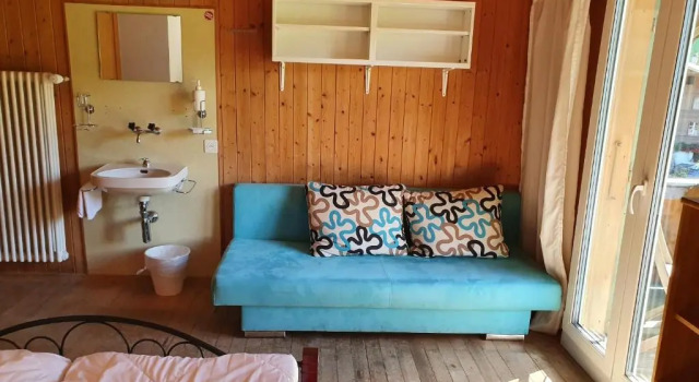Lake Lodge Hostel, Buchen Sie Hostel Iseltwald Brienzersee