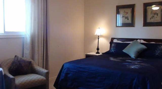 Amanda's Bed and Breakfast, Varaa Hotelli  