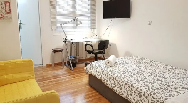 Erra - Yellow - Studio - Athens Center,30m²,1 BD,1 BATH