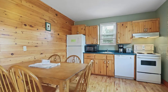 Коттедж Deluxe с 2 комнатами Avonlea Cottages