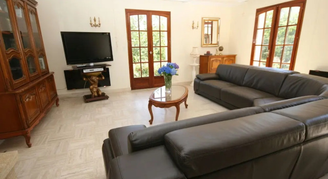 Detached Villa With Private Pool Near the Atlantic Ocean