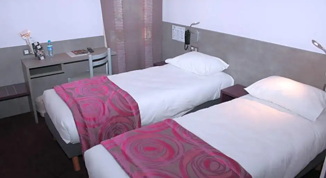 Номер Standard Brit Hotel Les Evens