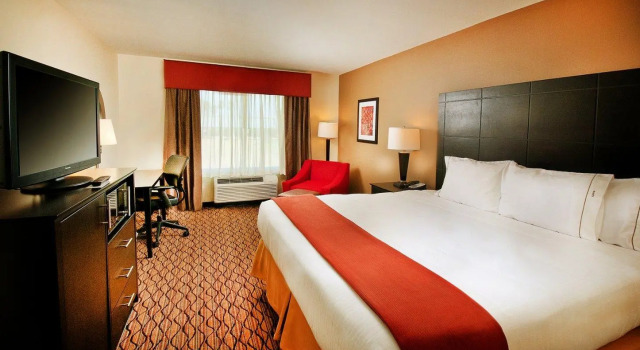 Номер Standard Holiday Inn Express Hotel and Suites Pearsall by IHG