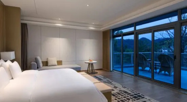 Люкс с 4 комнатами Qiandaohu Beruite Villa